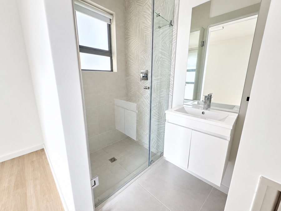 To Let 2 Bedroom Property for Rent in Table View Western Cape
